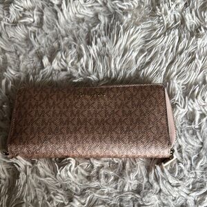Michael Kors Gold Wallet Chic and Compact